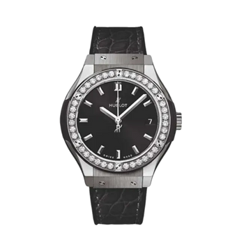 Classic Fusion Titanium Diamonds 33mm Leather Strap