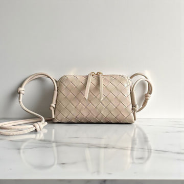 Bottega Veneta Concert Pouch Beige Intrecciato Leather, 18 cm