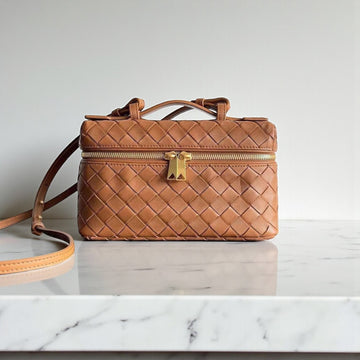 Bottega Veneta Bang Bang Light Brown Intrecciato Vanity Bag 13x23x6cm