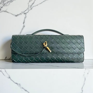 Bottega Veneta Andiamo Clutch Green Intrecciato Lambskin 30cm