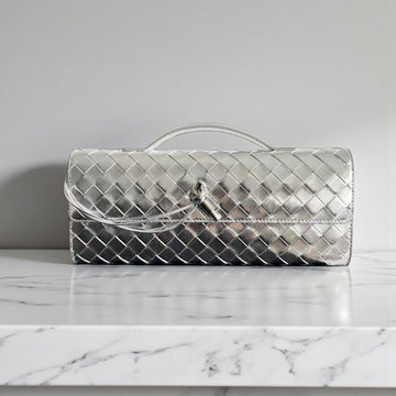 Bottega Veneta Andiamo Clutch Silver Foggy Mirror Leather 30cm
