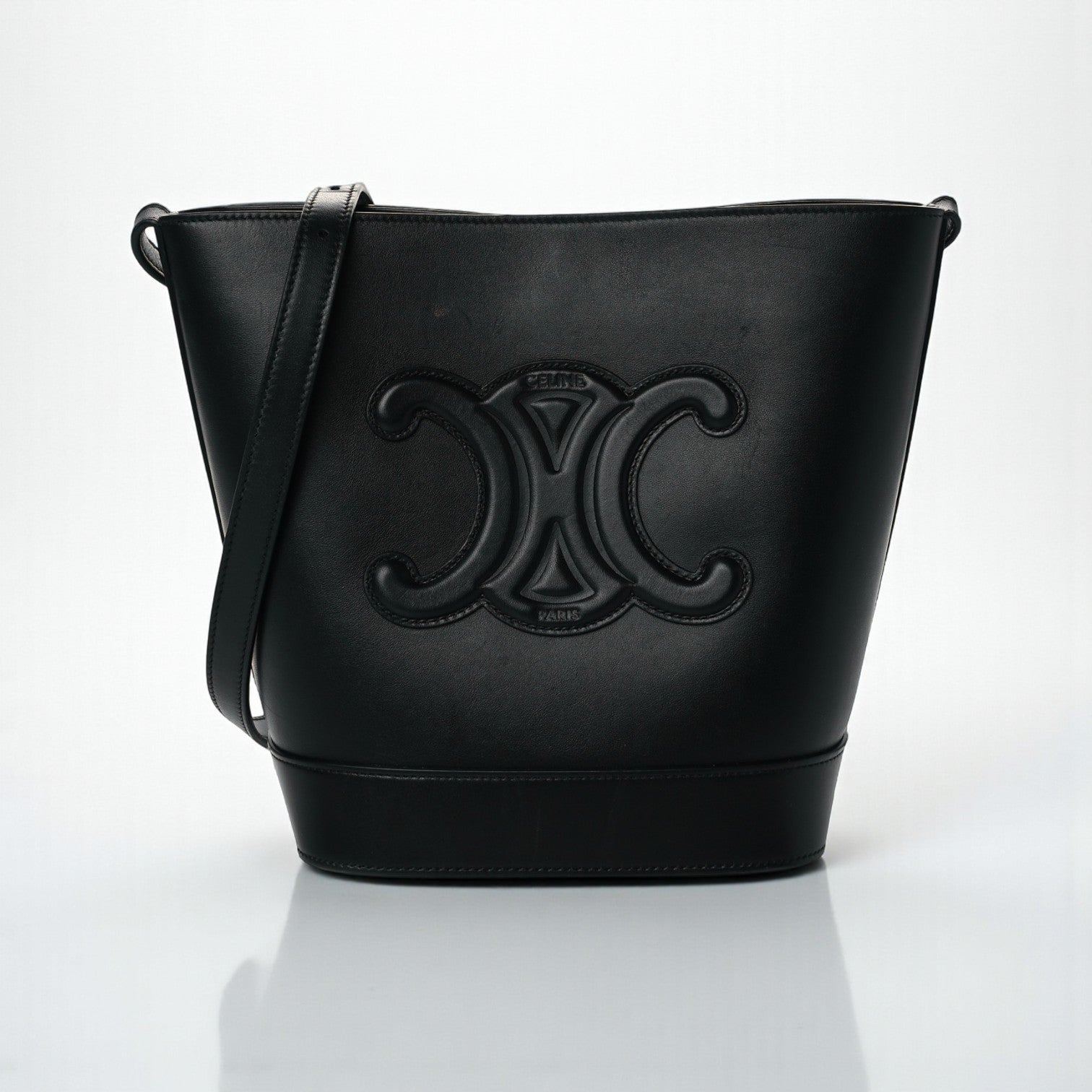 Celine Small Bucket Cuir Triomphe Calfskin 21x18x13cm