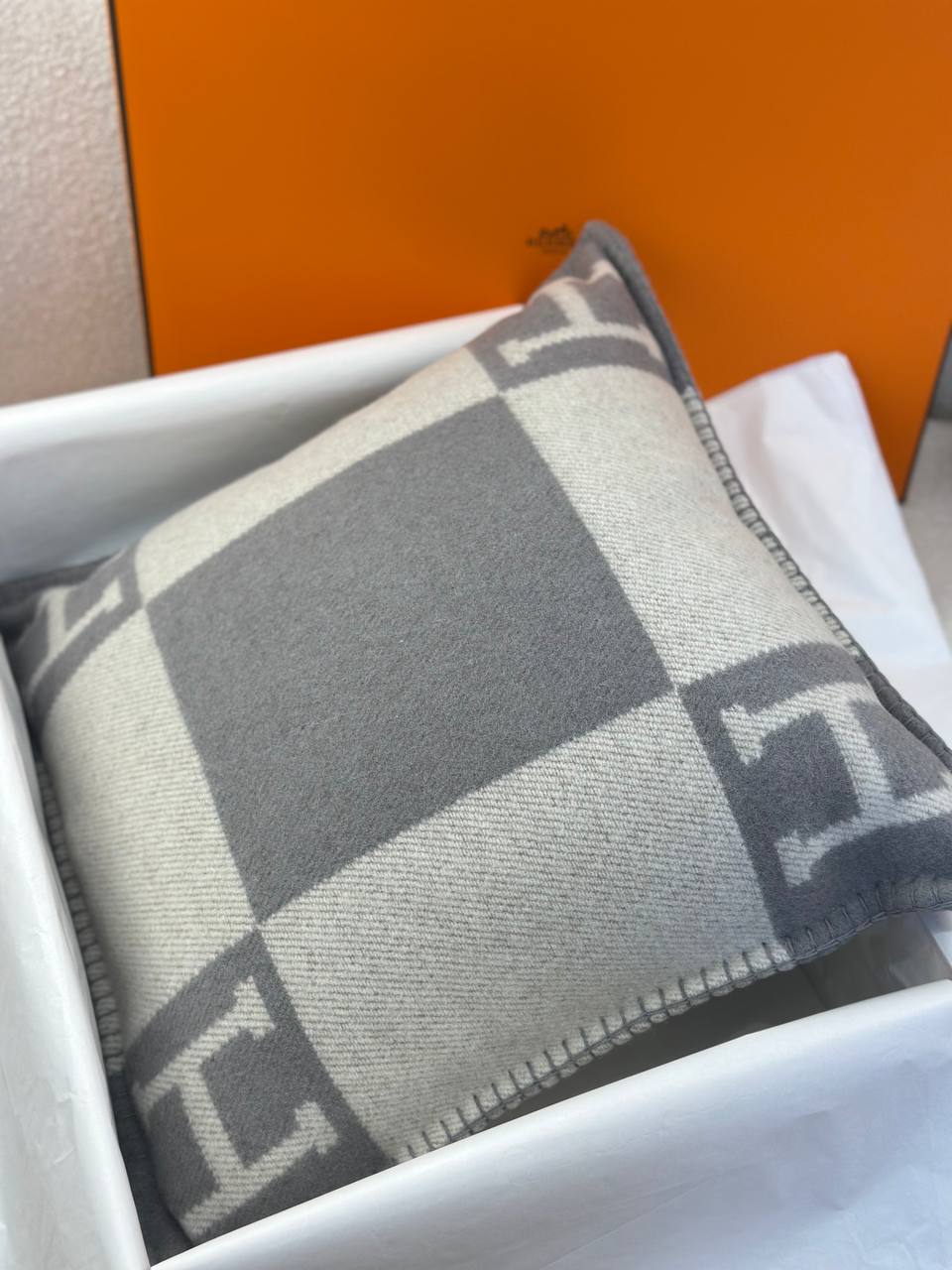 Hermes Avalon Pillow 50x50 cm – Merino Wool & Cashmere