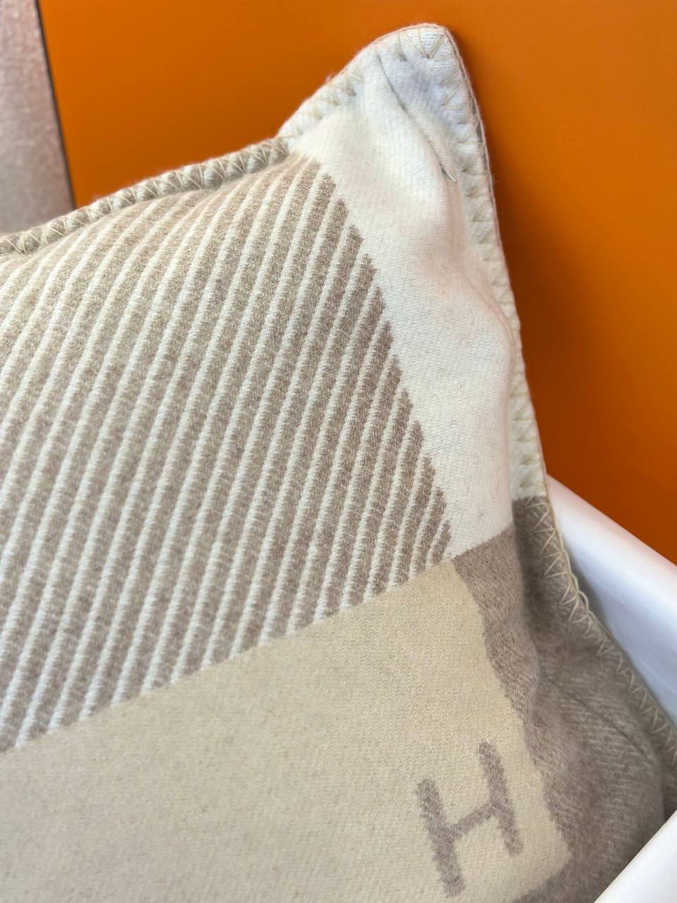 Hermes Avalon Pillow 50x50 cm – Merino Wool & Cashmere